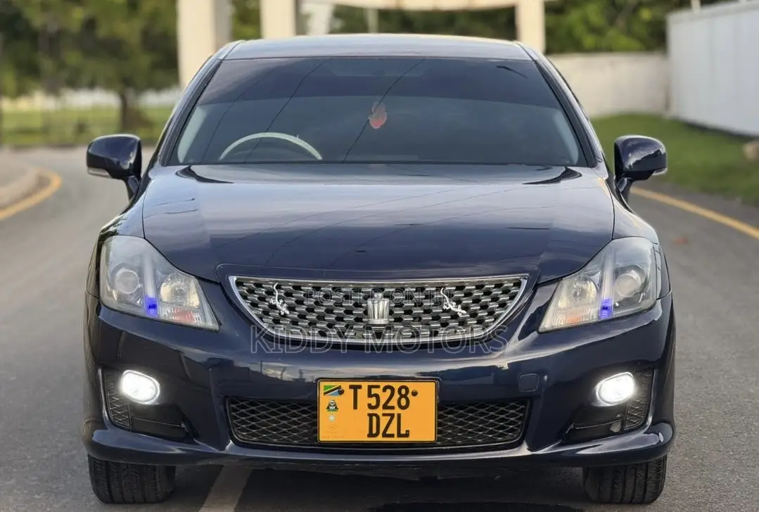 Toyota Crown 2009 Blue