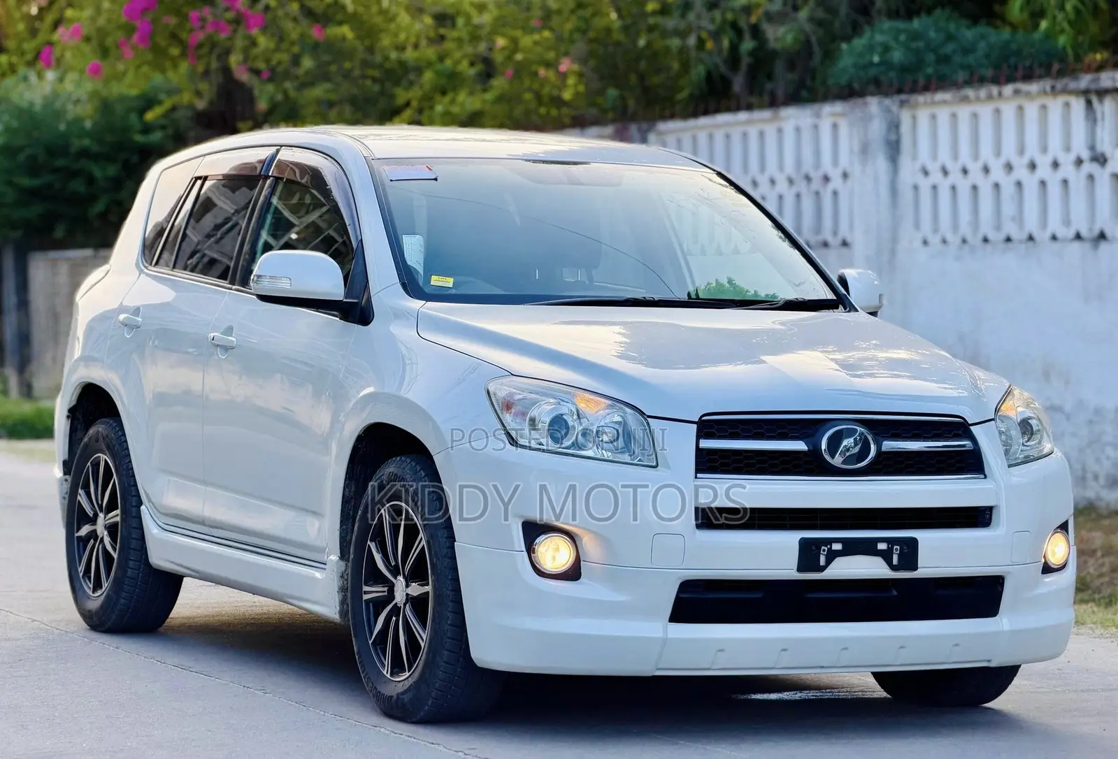 Toyota RAV4 2008 White