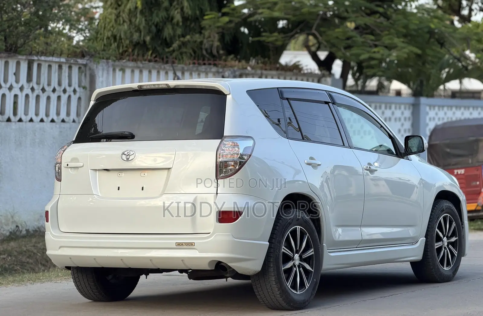 Toyota RAV4 2008 White