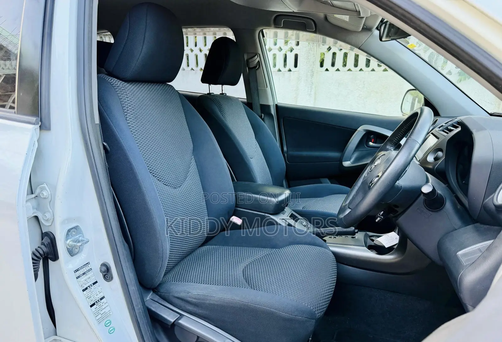 Toyota RAV4 2008 White
