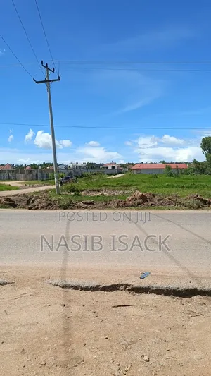 Plot for Sale 2000