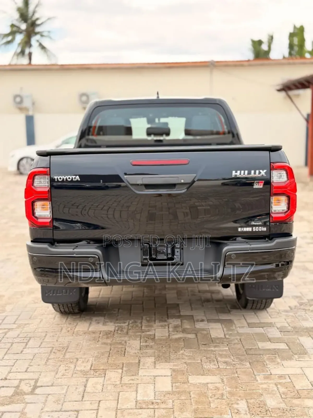 Toyota Hilux 2022 Black