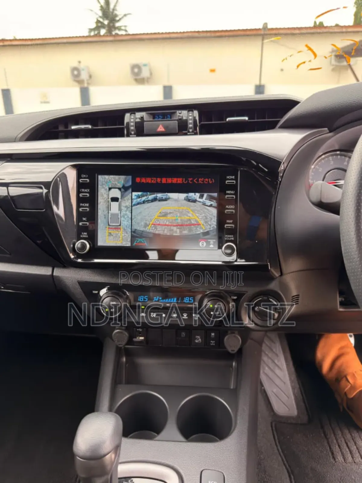 Toyota Hilux 2022 Black