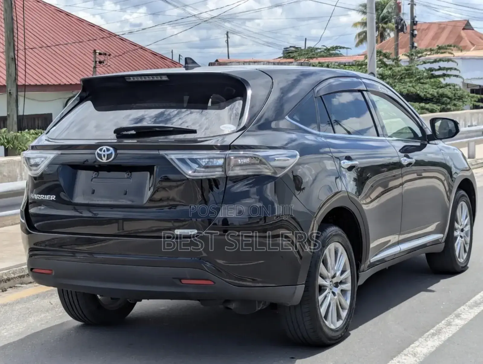 Toyota Harrier 2.0 4WD 2017 Black