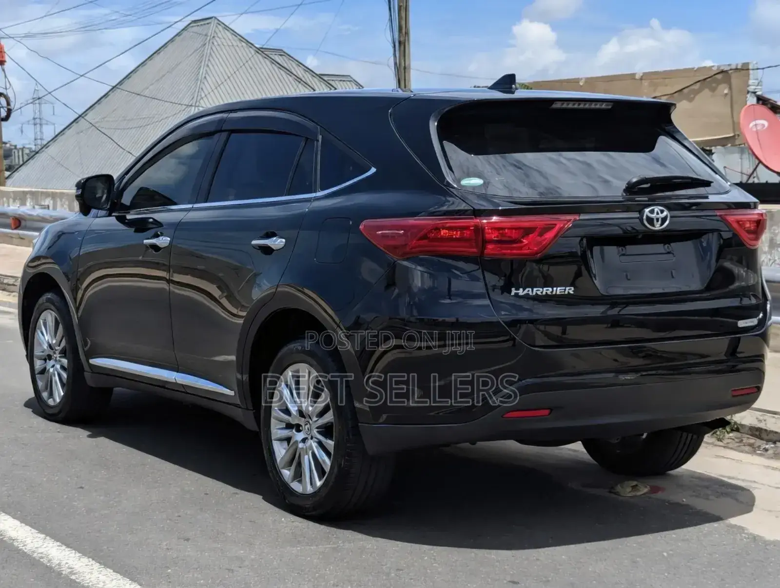 Toyota Harrier 2.0 4WD 2017 Black