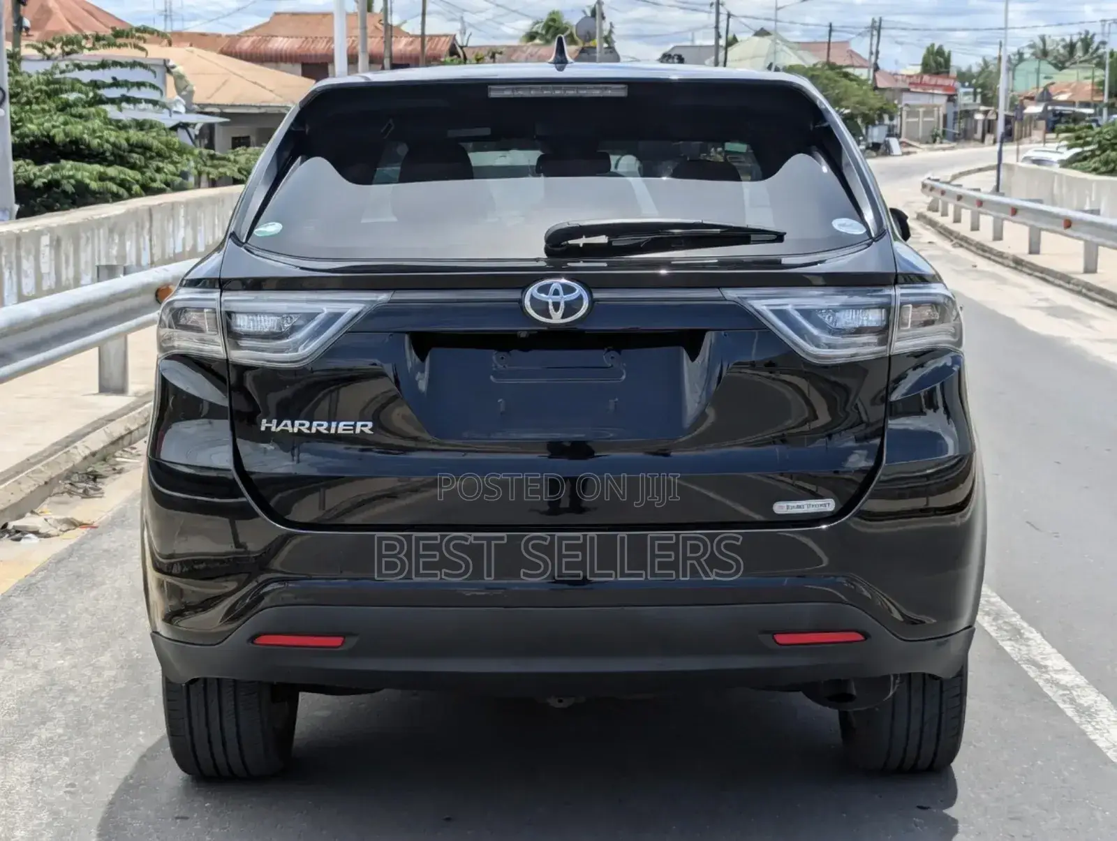 Toyota Harrier 2.0 4WD 2017 Black