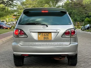 Toyota Harrier 2003 Silver