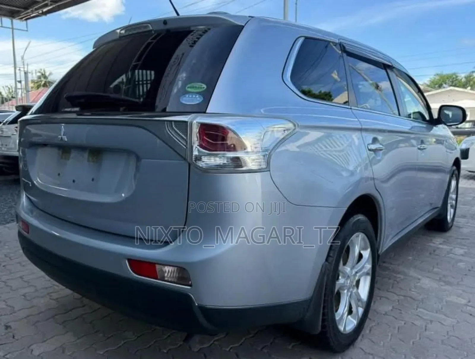 Mitsubishi Outlander 2013 Silver