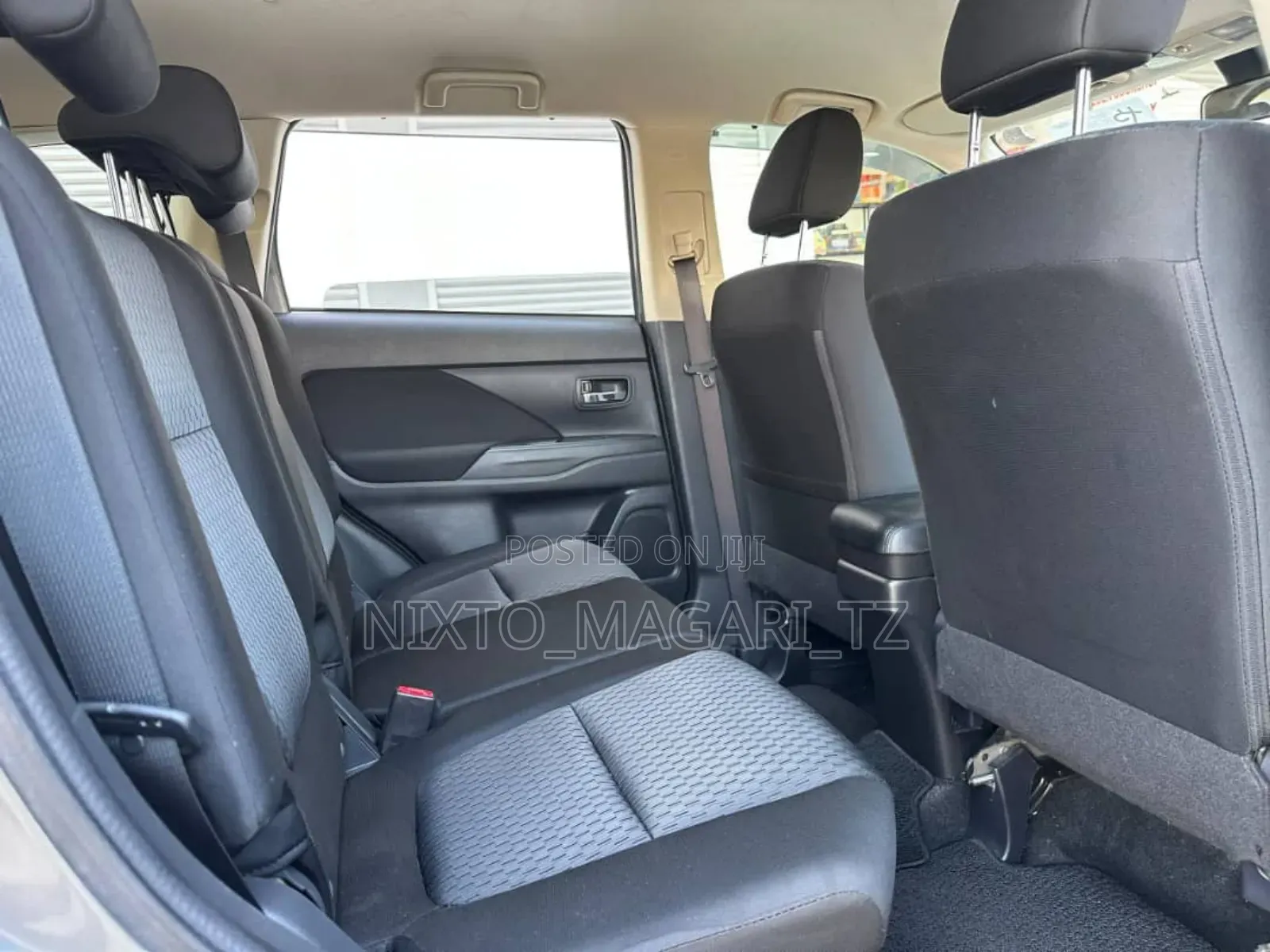 Mitsubishi Outlander 2013 Silver