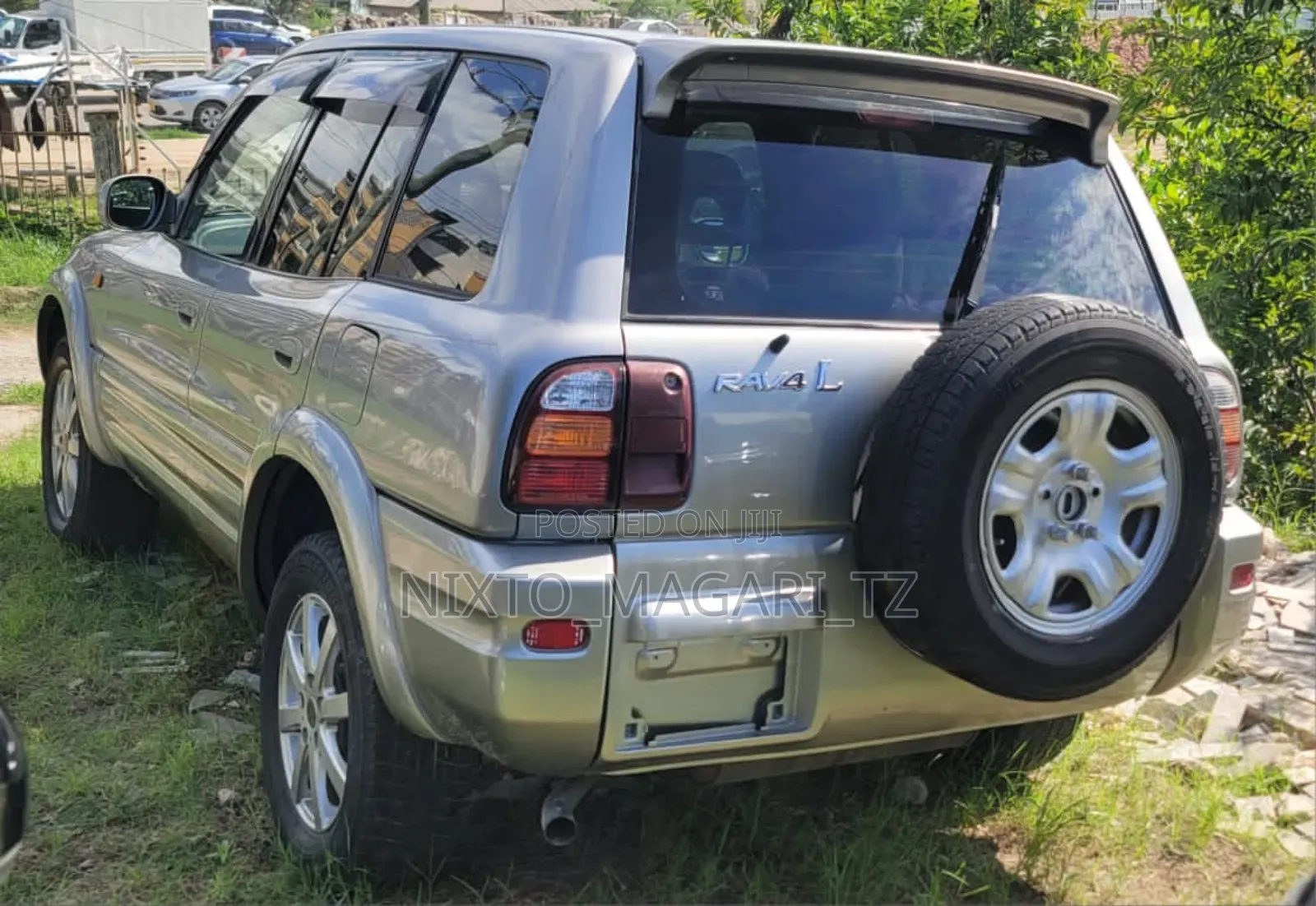 Toyota RAV4 1999 Silver
