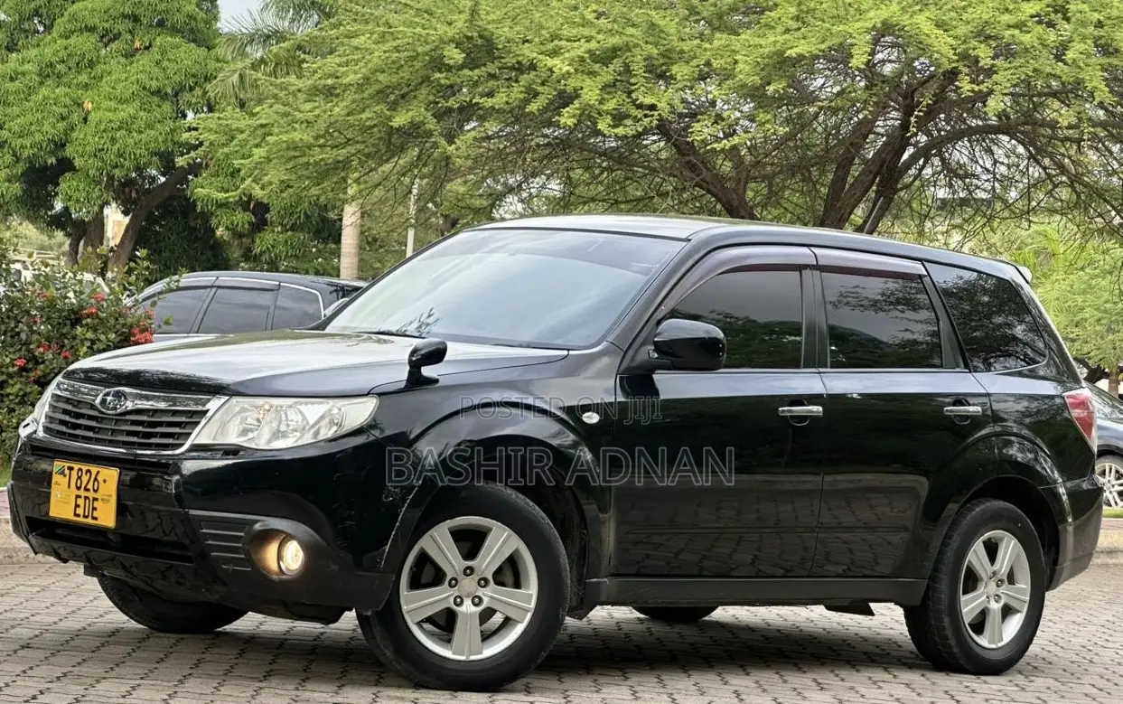 Subaru Forester 2010 Black