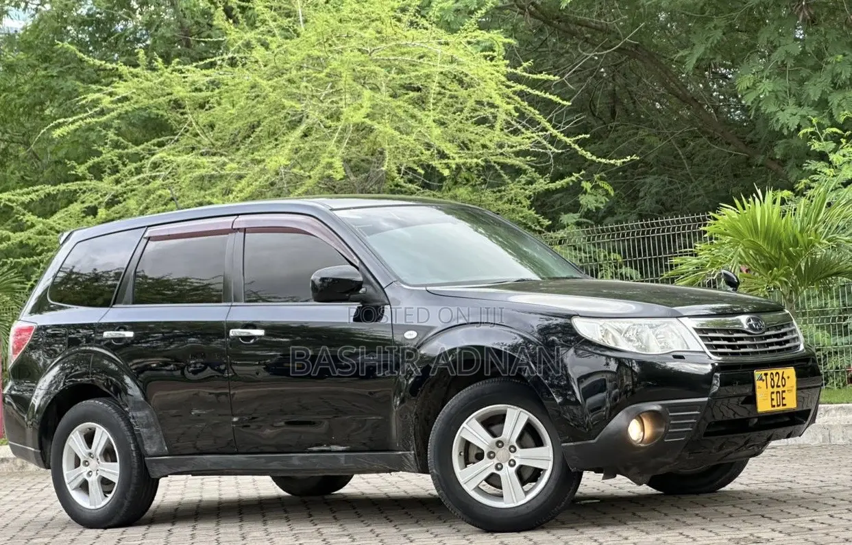 Subaru Forester 2010 Black