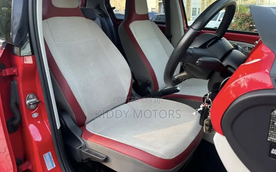 Volkswagen Up 2014 Red