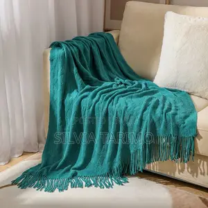 Luxury Sofa Throw Blanket With Matching Cushion – Modern Design