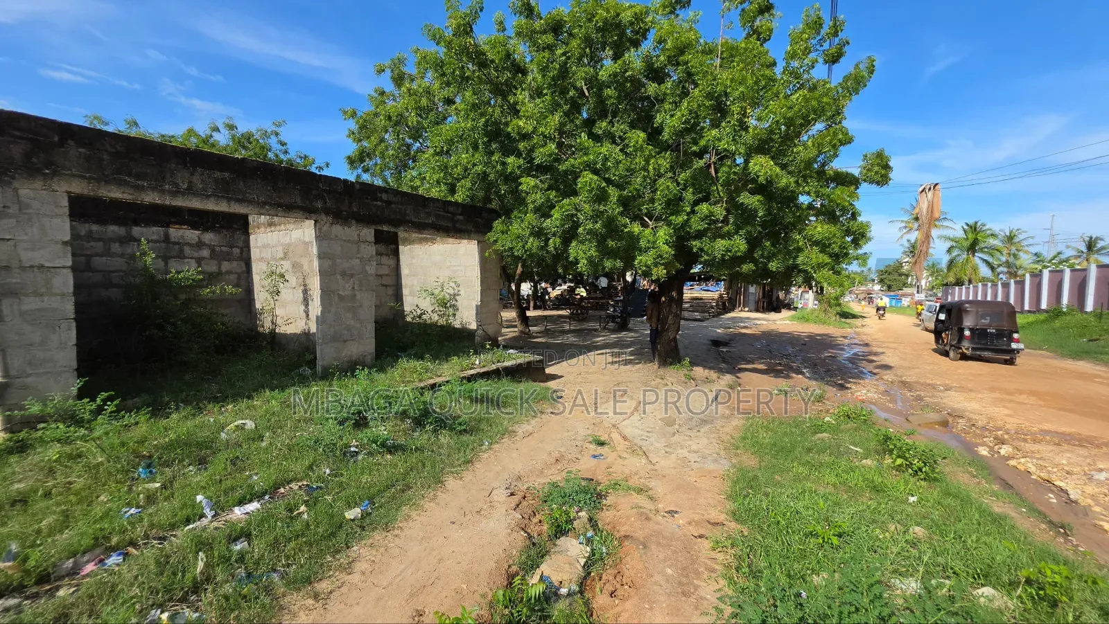 Plot Area SQM 1000 for Sale at Salasala