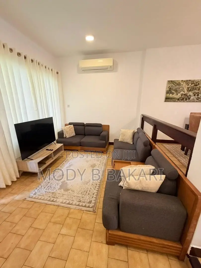 Furnished 4bdrm Villa in Oyster Bay for rent