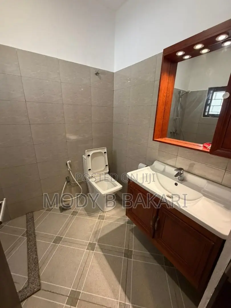 Furnished 4bdrm Villa in Oyster Bay for rent