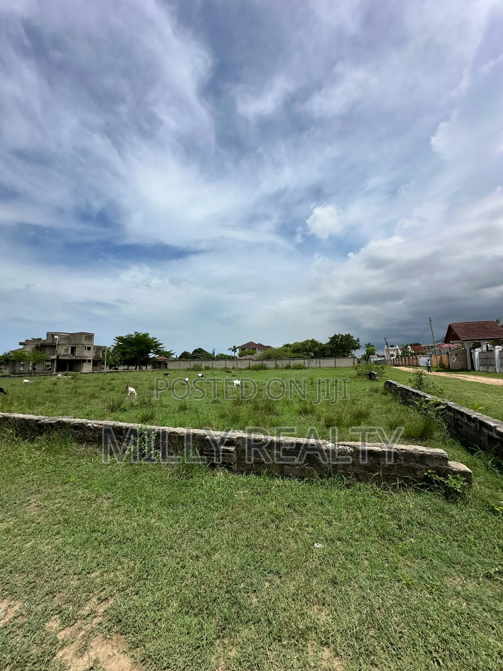 Plot for Sale Bahari Beach / Kiwanja Kinauzwa