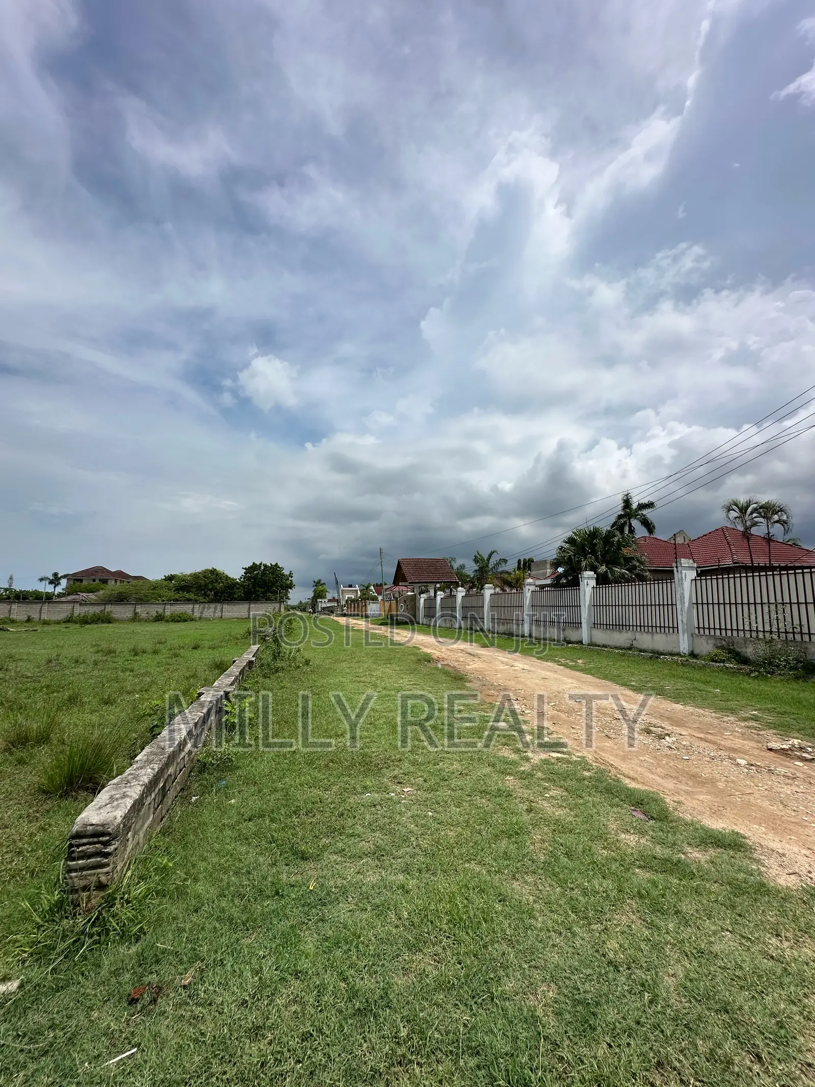 Plot for Sale Bahari Beach / Kiwanja Kinauzwa