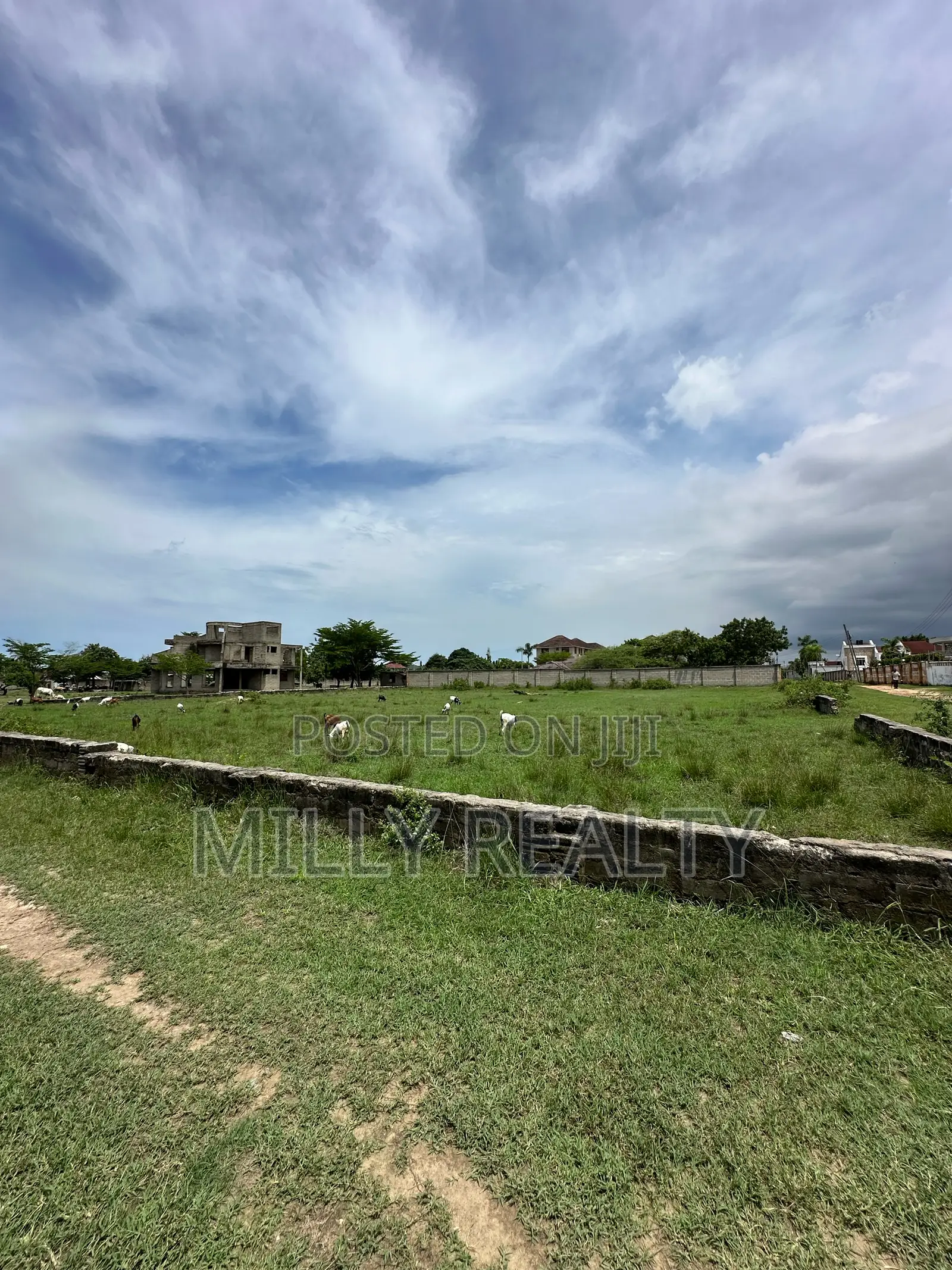 Plot for Sale Bahari Beach / Kiwanja Kinauzwa