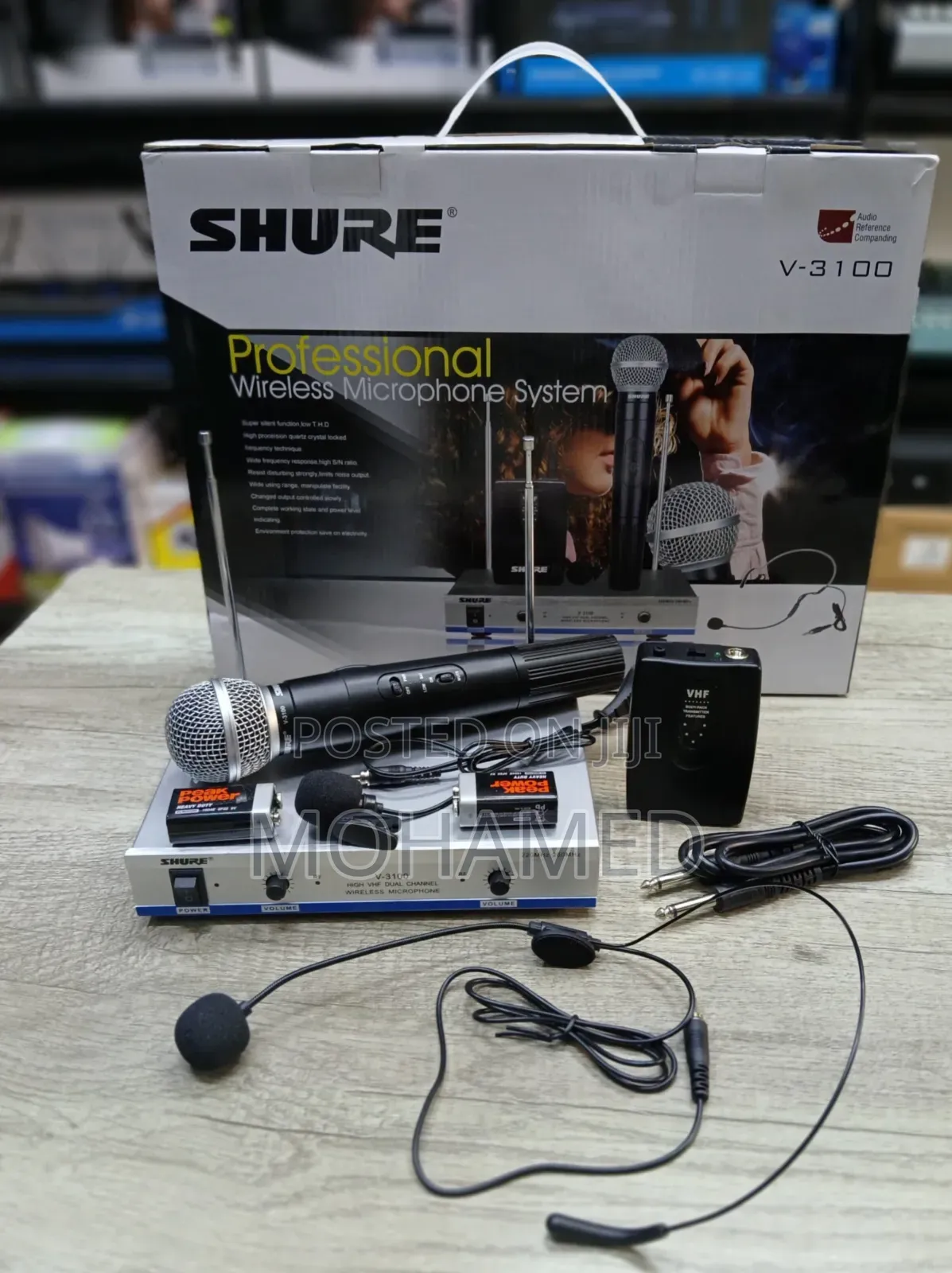  Shure v-3100 Professional Wireless Microphone System