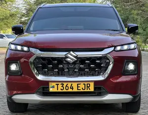 Suzuki Vitara 2023 Red