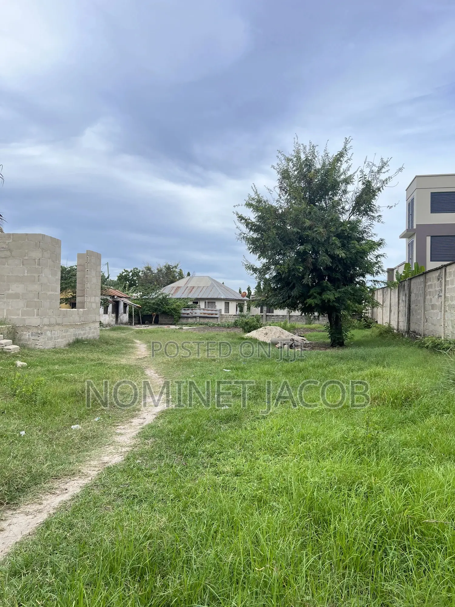 Plot for Sale CQMT