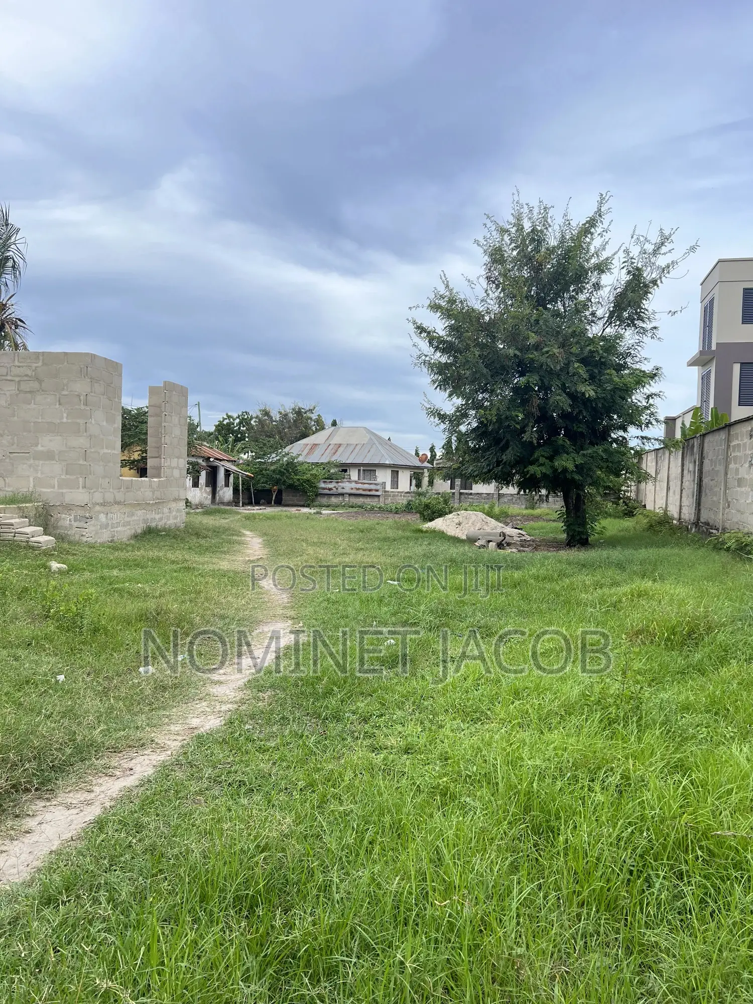 Plot for Sale CQMT