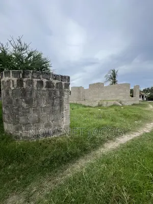 Plot for Sale CQMT