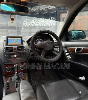 Mercedes-Benz C200 2008 Black