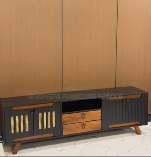 Classic Showcase Design