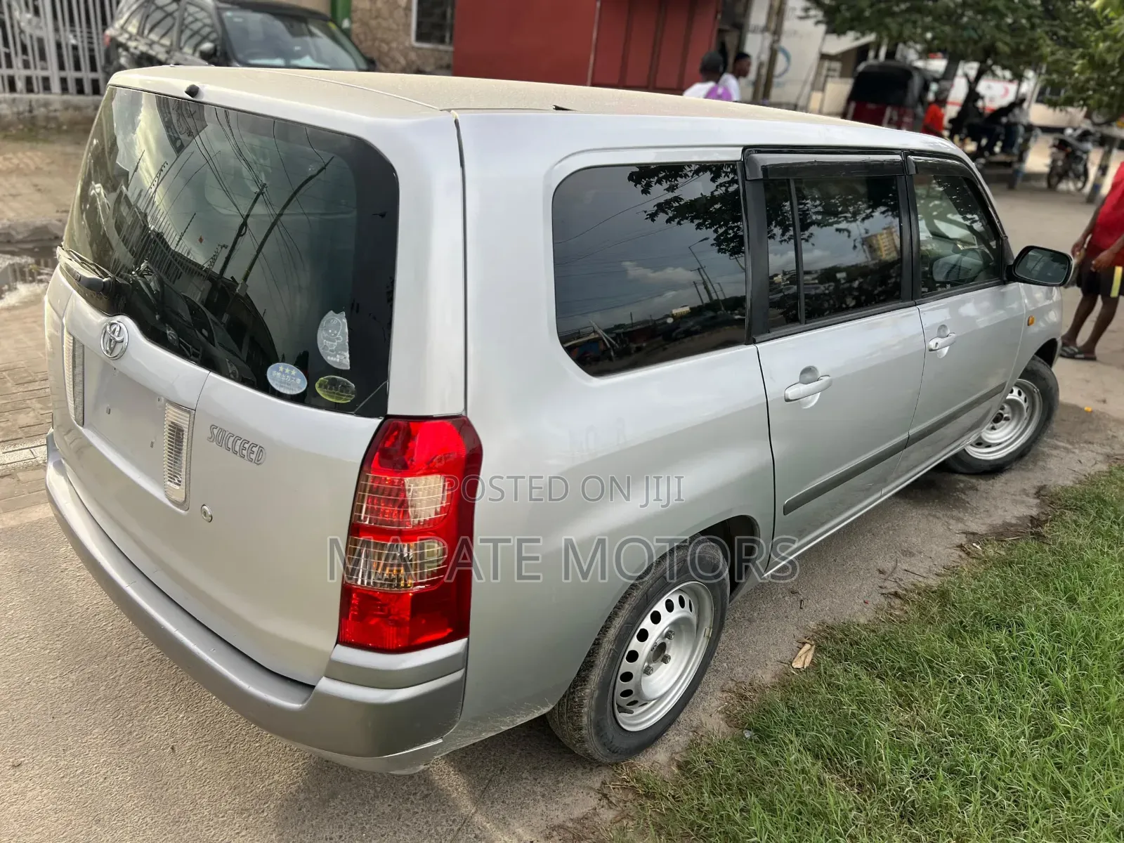 Toyota Succeed 2004 Silver