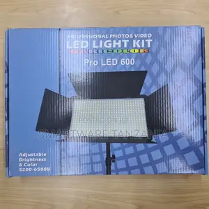 Varicolor Pro Led 600 Photo Video Light Kit 3200-
