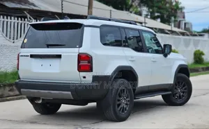 Toyota Land Cruiser Prado 2.7 2024 White