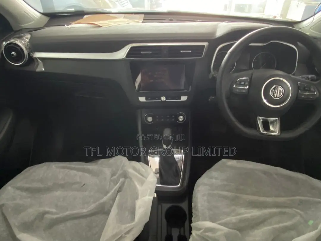 New MG ZS 2025 Orange