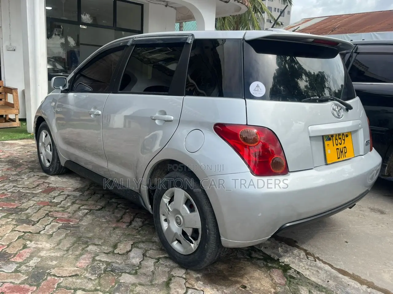 Toyota IST 2005 Silver