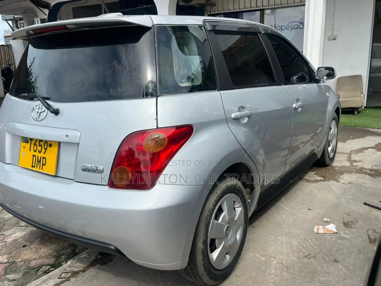 Toyota IST 2005 Silver