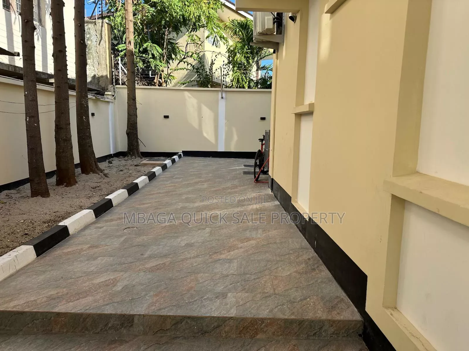 4bdrm Villa in Masaki for rent