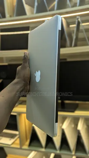 Laptop Apple MacBook Pro 2015 8GB Intel Core i5 SSD 256GB