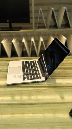 Laptop Apple MacBook Pro 2015 8GB Intel Core i5 SSD 256GB