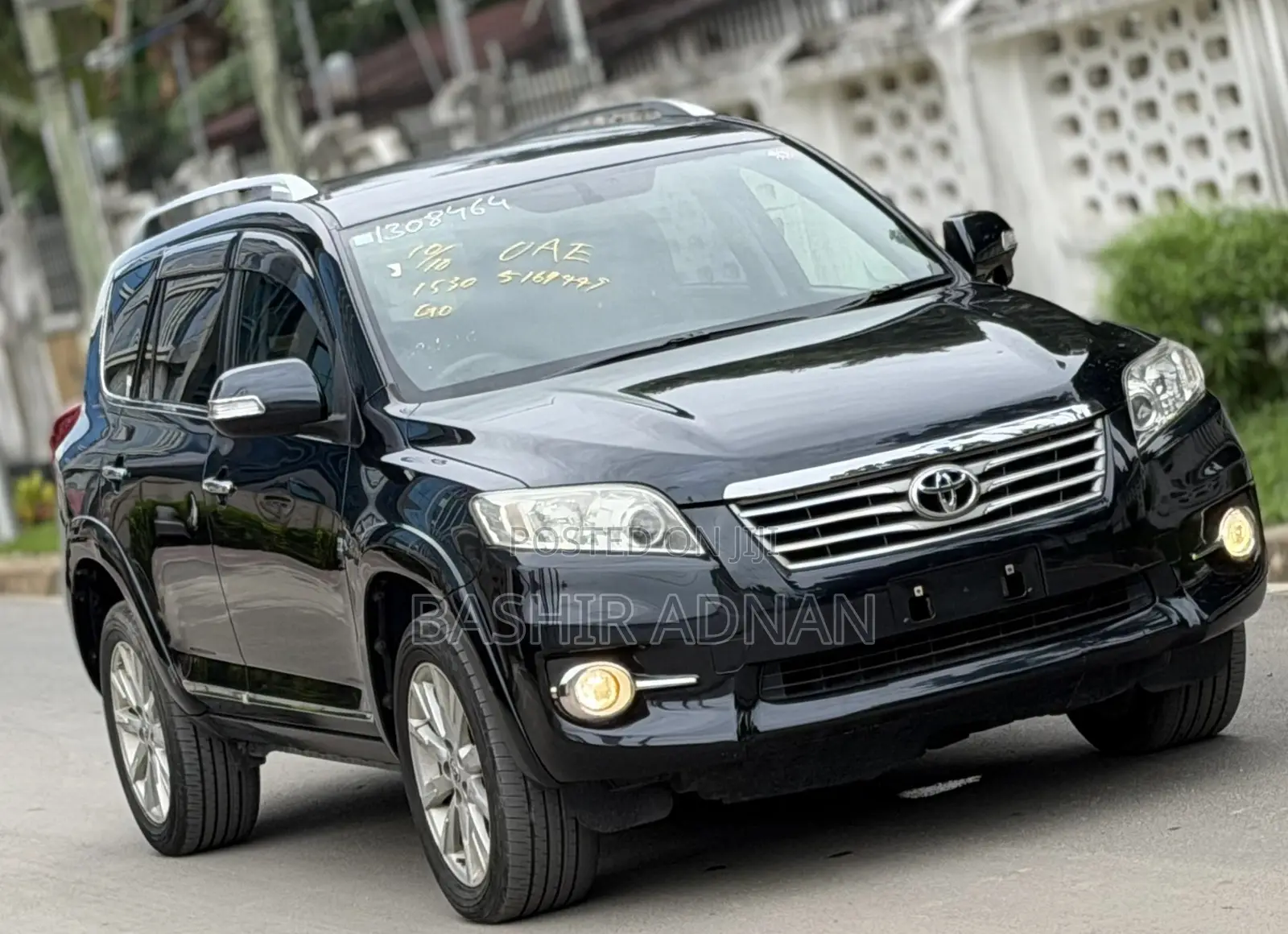 Toyota Vanguard 2011 Blue