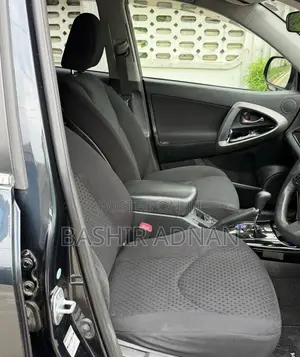 Toyota Vanguard 2011 Blue
