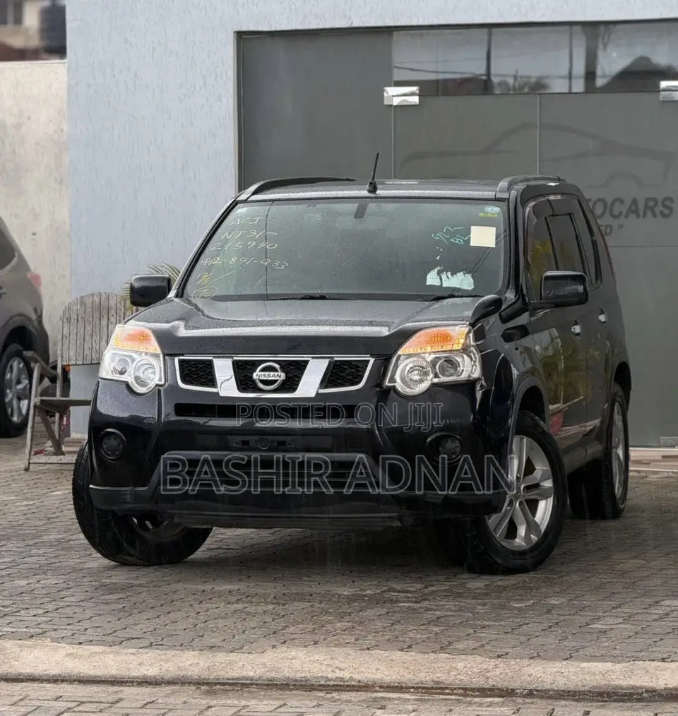 Nissan X-Trail 2.0 Petrol XE 2012 Matt Black