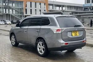Mitsubishi Outlander 2014 Gray