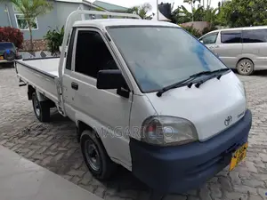 Toyota TownAce 2003 White