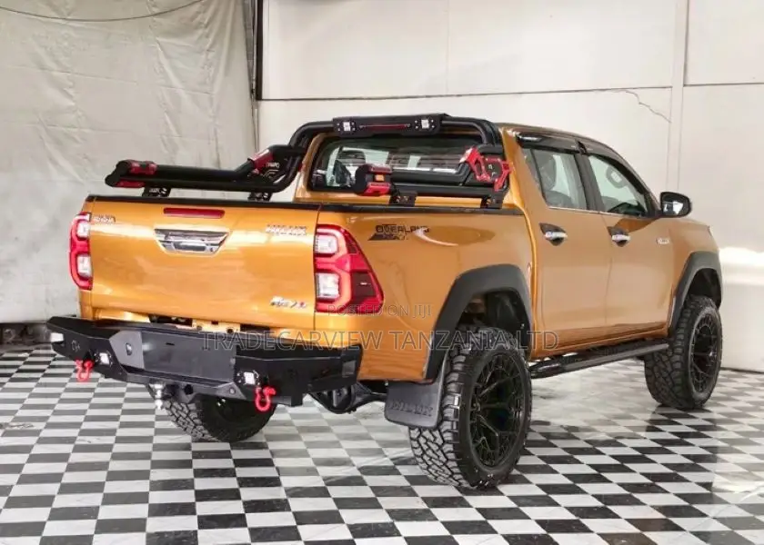 Toyota Hilux 2.8 Diesel 2020 Orange