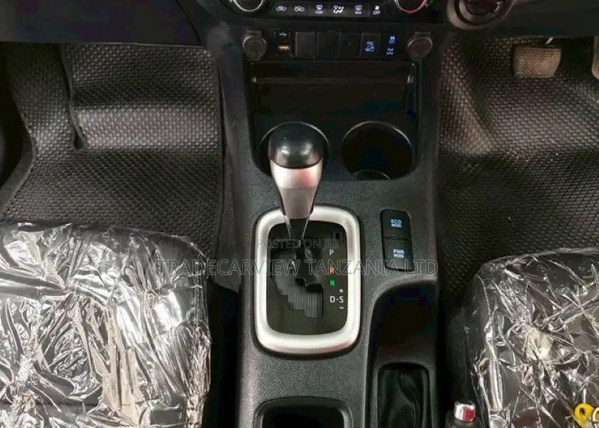 Toyota Hilux 2.8 Diesel 2020 Orange