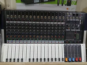 Powered Music Mixer 16way Yamaha