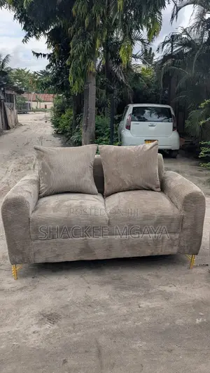 Sofa Kali Sana La Watu Wawili