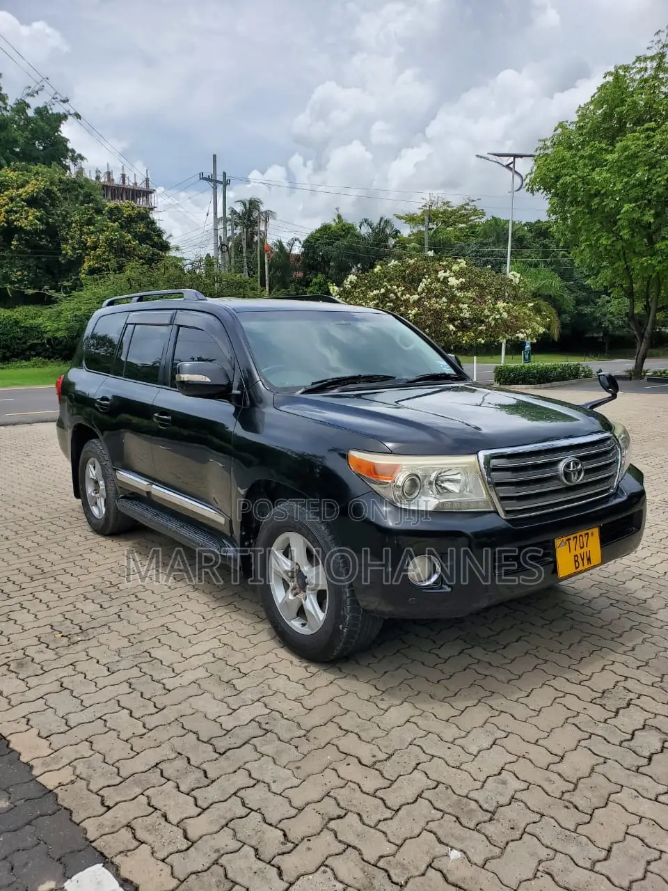 Toyota Land Cruiser 5.7 V8 2009 Black